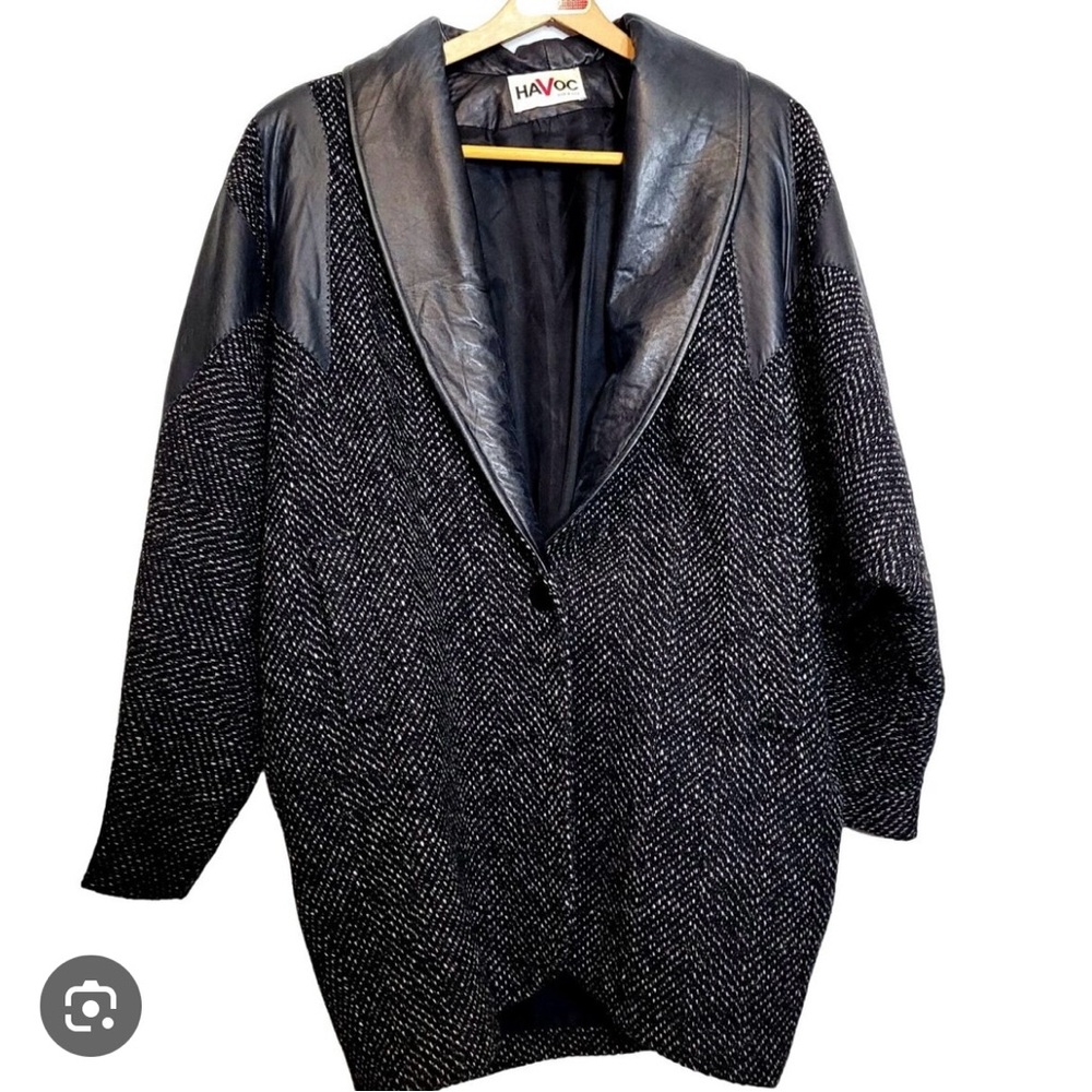 Vintage Women’s Havoc Tweed And 100% Leather Size Medium